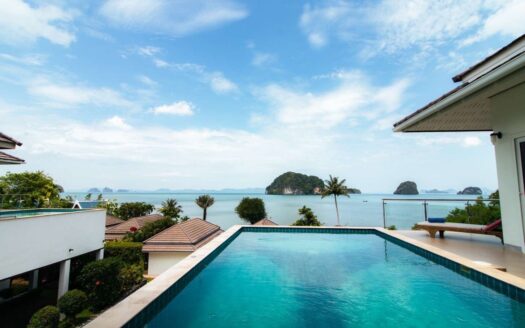 Luxury Sea-Front Villa