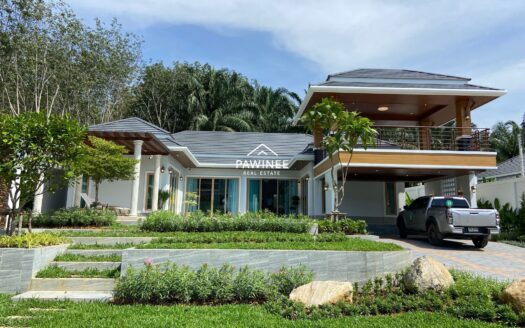 Luxury Villa – Mountain View